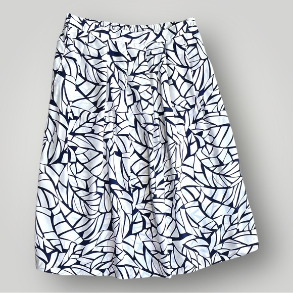 Alfred Dunner Abstract Patterned Midi Skirt - Navy/White - Picture 3 of 13